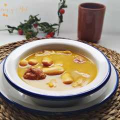 Una foto de Judiones con chorizo y verduras