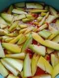 Asinan mangga muda pedas