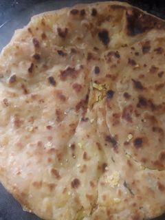 दाल का पराठा (dal ka paratha recipe in Hindi) रेसिपी मुख्य फोटो