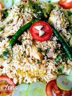 व्हाइट चिकन पुलाव (white chicken pulao) रेसिपी मुख्य फोटो