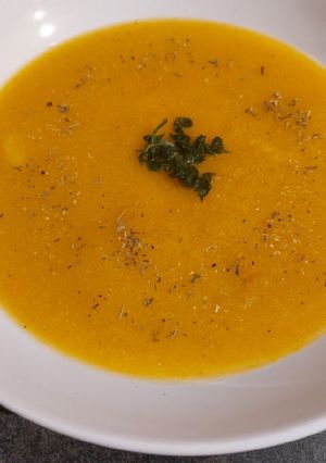 Une photo de Velouté de butternut à l'infusion