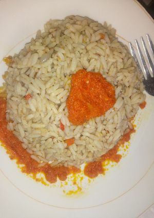 A picture of Basmati rice with olive oil and coconut milk.
