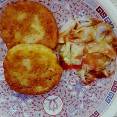 A picture of Aloo Tikki.