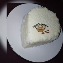 A picture of Tuwon shinkafa.