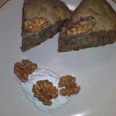 A picture of Walnut Banana Cake.