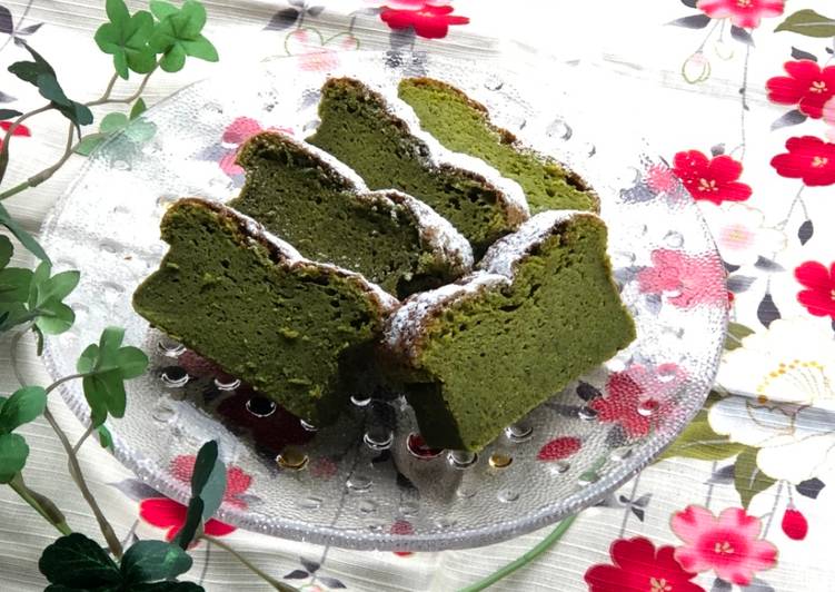 Simple Way to Make Super Quick Homemade White Chocolate and Matcha Soft Cake