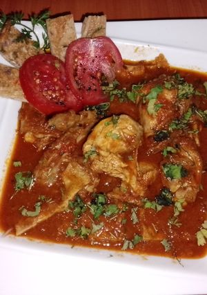 A picture of Amar' s chicken omelette 🍅🧅🥚🌶️🌻.