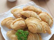 Gambar curry puff bubuk kari