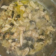 A picture of Lemony Chicken Pasta.