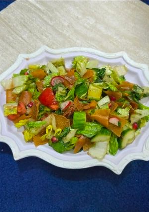 A picture of Fattoush Salad.