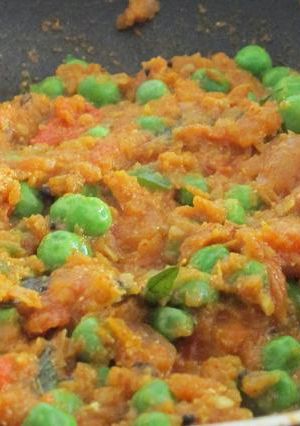 A picture of Mutter Masala (Green Peas Masala).