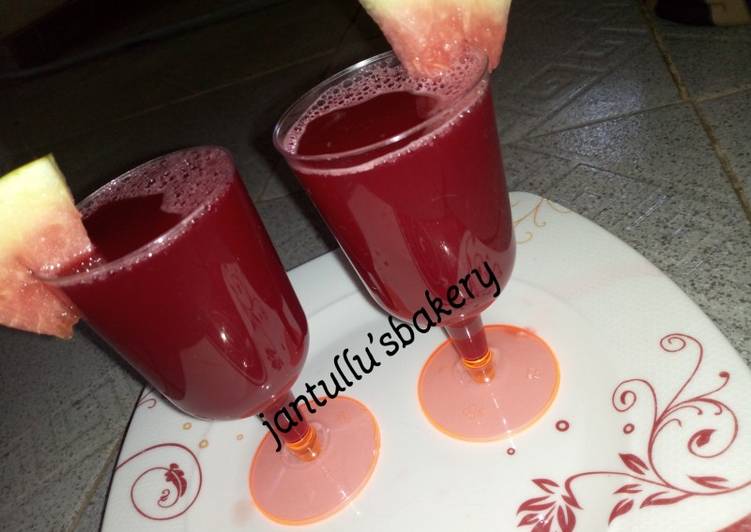 Recipe of Homemade Melon beet juice