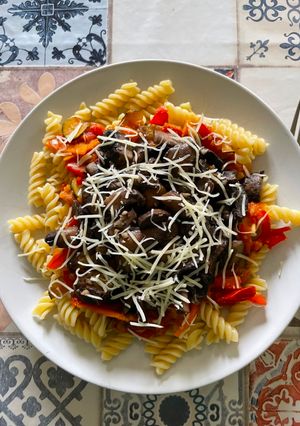 Sült gombás zöldséges spirelli recept fotója