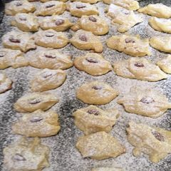 A picture of Grabe (butter cookies).