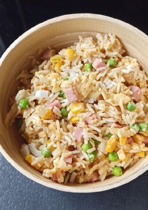Une photo de Riz cantonais maison 🏡
