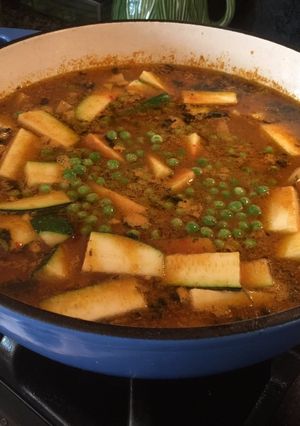 A picture of Tariwale Aloo and Mattar with Zucchini.