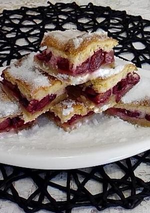 Meggyes lepény Katától recept fotója