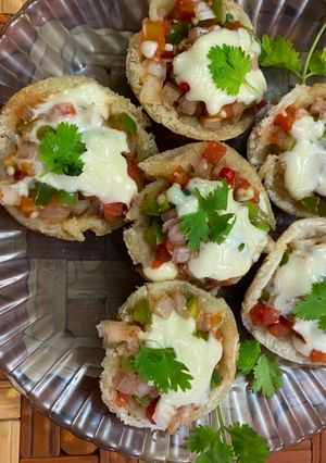 মিনি পিজ্জা কাপস্ (mini Pizza cups recipe in Bengali) রেসিপির প্রধান ছবি