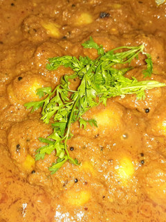 दम आलू (Dum aloo recipe in Hindi) रेसिपी मुख्य फोटो