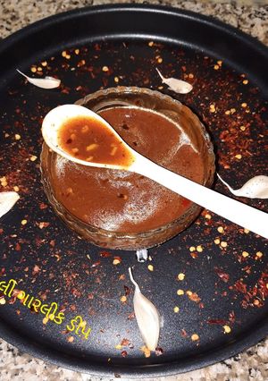 ચીલી ગાર્લીક ડીપ (Chili Garlic Dip Recipe In Gujarati) રેસીપી મુખ્ય ફોટો