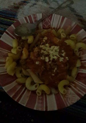 A picture of Home Made Mac and Sauce.