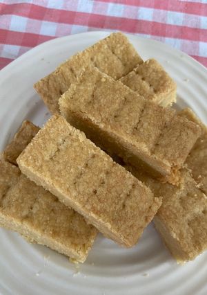 A picture of Best traditional buttery shortbread.