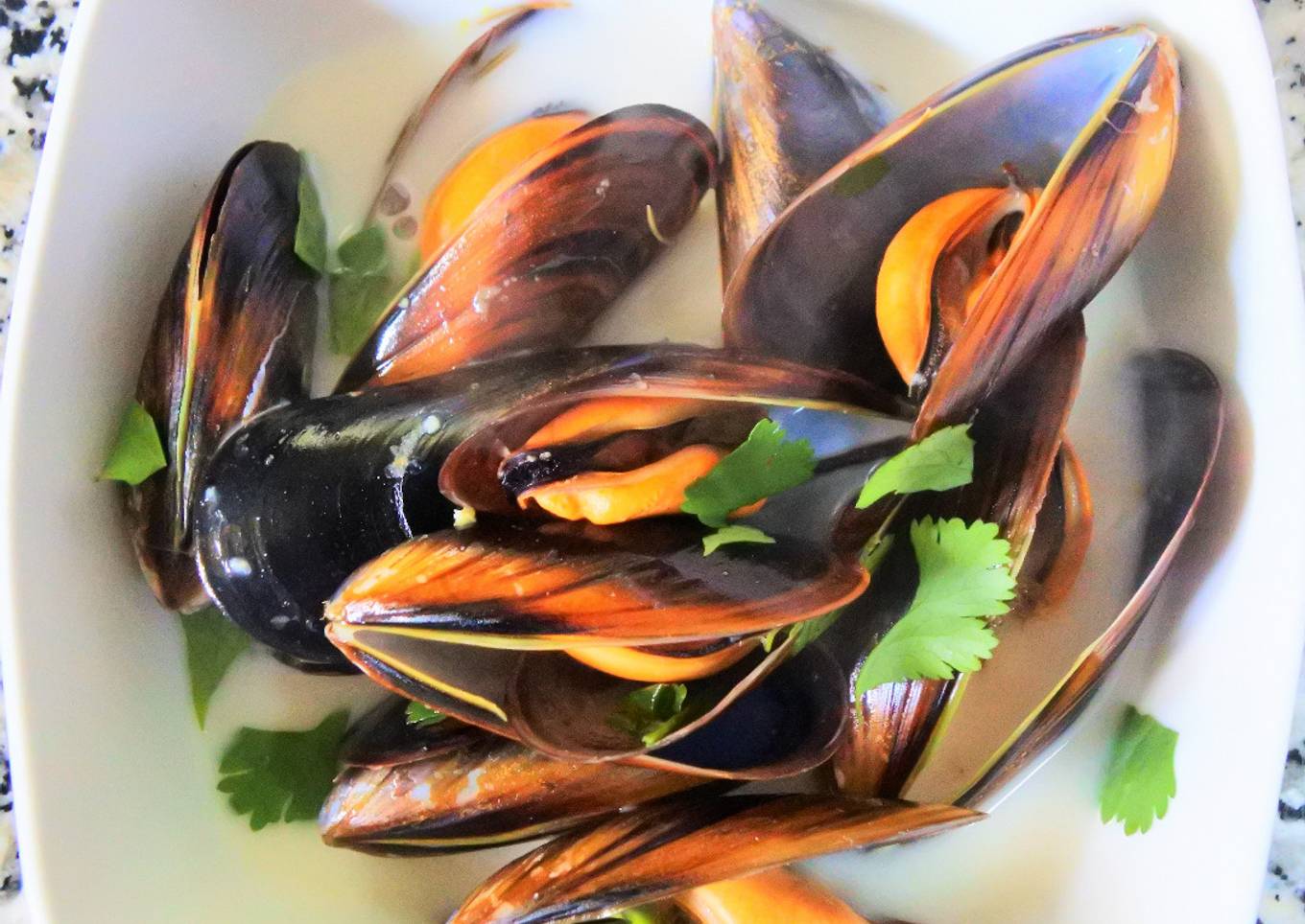 Mejillones en salsa thai