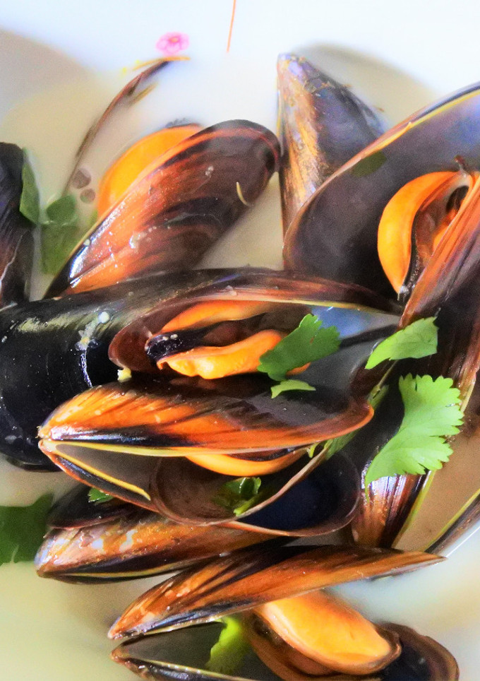 Una foto de Mejillones en salsa thai