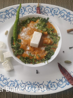 પનીર બટર મસાલા (Paneer Butter Masala Recipe In Gujarati) રેસીપી મુખ્ય ફોટો
