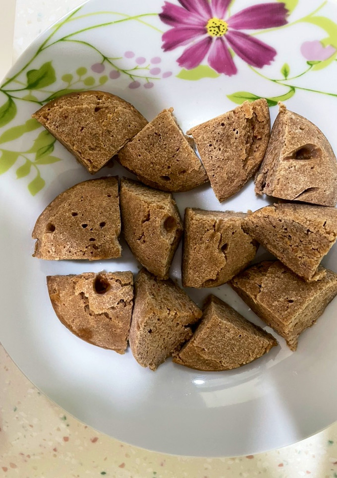莓梨發糕 的食譜成品照片
