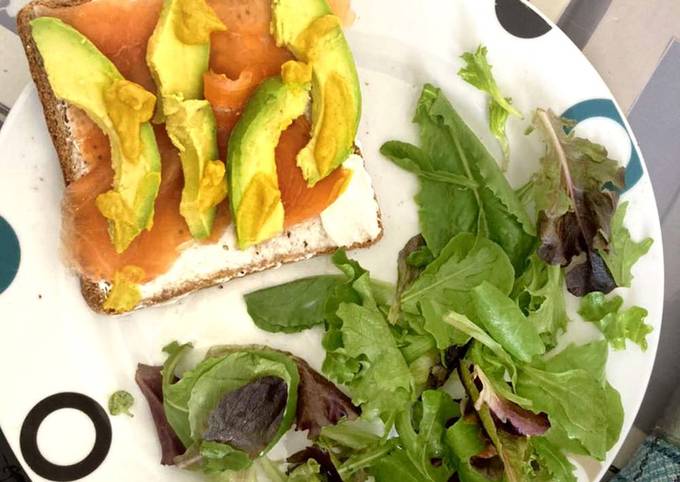 Recipe of Tartine saumon avocat