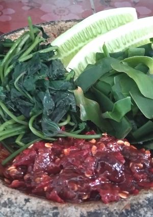 Foto resep Plencing daun ubi (sambal asem)