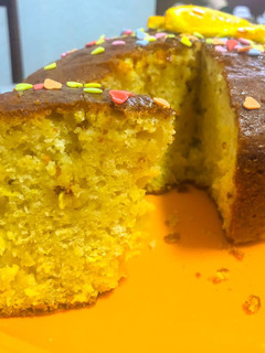 Una foto de Bizcocho/torta de pulpa de naranja!🍊