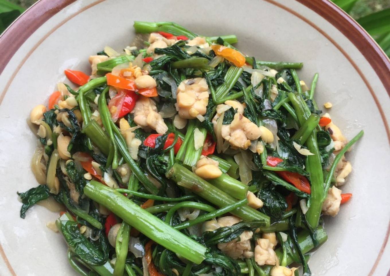 Tumis kangkung tempe
