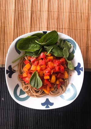Una foto de • Pasta integral vegana •