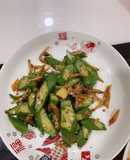 Đậu bắp xào cá khô👍🏻