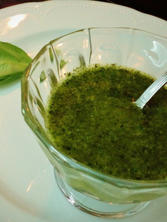 Una foto de Aceite aromático de albahaca