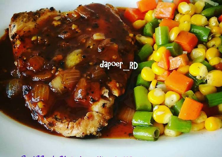 Cara Gampang Menyiapkan Grilled Chicken With Blackpepper Sauce, Enak Banget