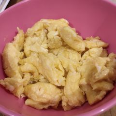 A picture of Scrambled Eggs.