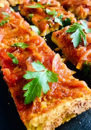 Una foto de PIZZA DE COLIFLORVEGANA y sin TACC 😋🙌🏻