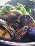 Moules et Frites (Mussels and French Fries)
