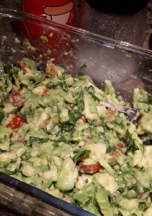 A picture of Easy Guacamole.