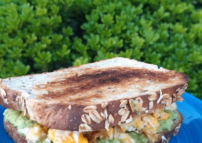 Avocado sándwich