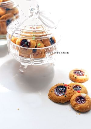 Foto resep Thumbprint Blueberry Cookies