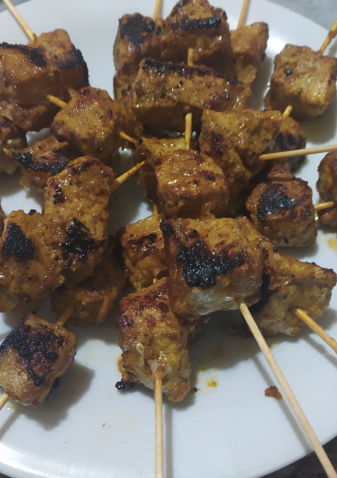 Una foto de Pinchos morunos