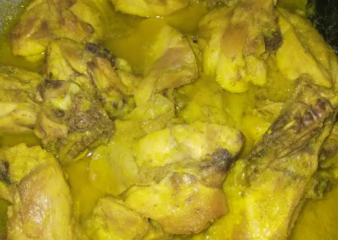 Ayam bumbu kuning
