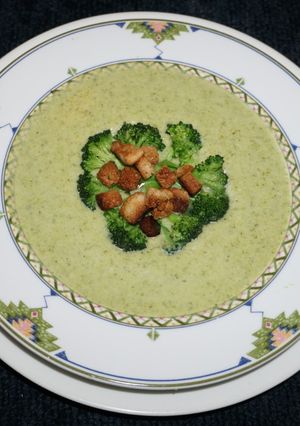 A picture of Broccoli Cream Soup and Broccoli Gratin, Jon Style.