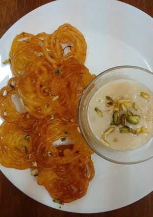 A picture of Jalebi with Rabri 😊(indian sweet dish) #mycookbook #cookpad.