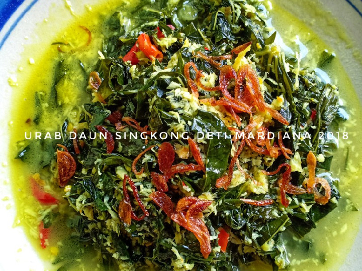 Langkah Mudah untuk Membuat Urab Daun Singkong, Bikin Ngiler