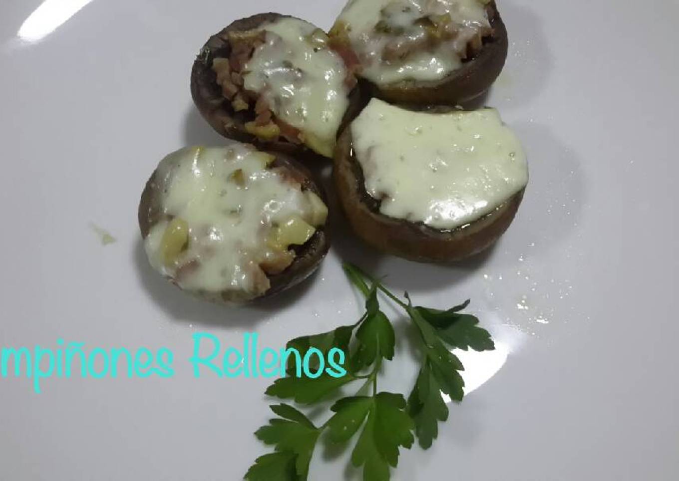 Champiñones rellenos